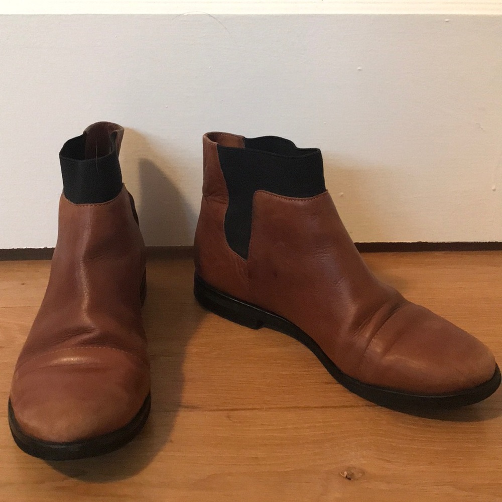 Bernardo ankle boots